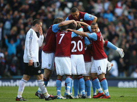 于团战轴心 于团战轴心